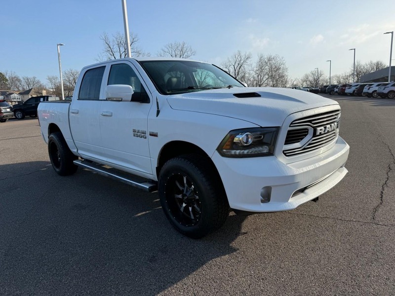 Ram 1500 Vehicle Image 11