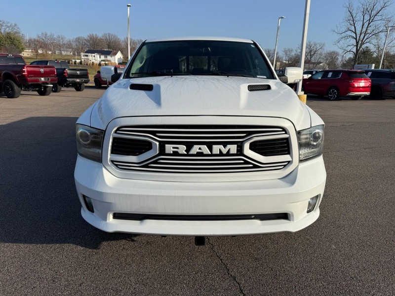 Ram 1500 Vehicle Image 12