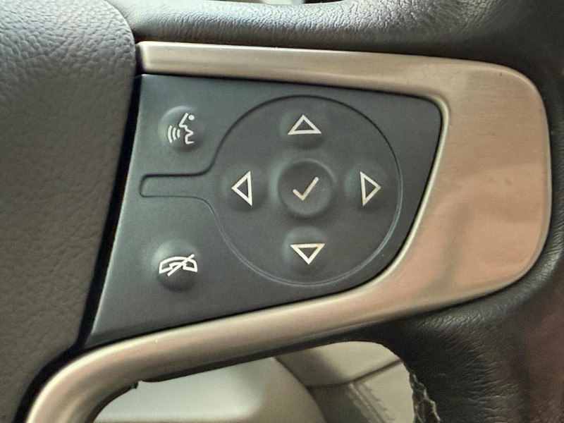 GMC Yukon Vehicle Image 21