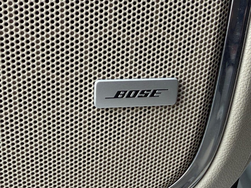 GMC Yukon Vehicle Image 32