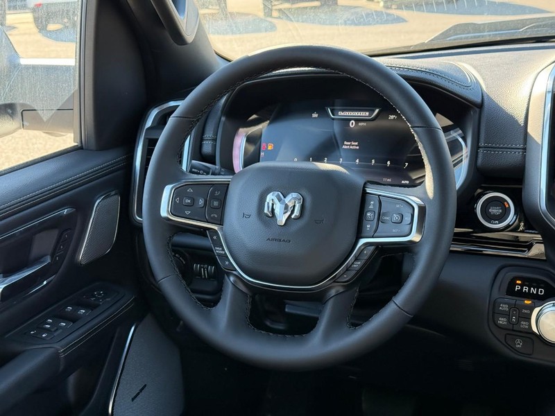 Ram 1500 Vehicle Image 09