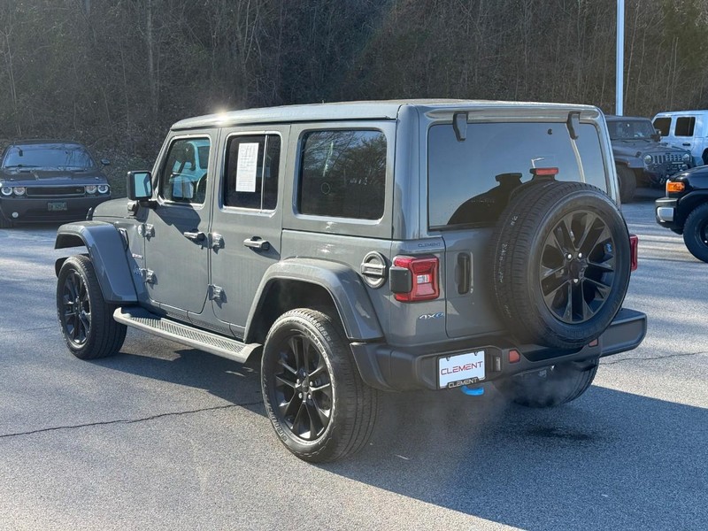 Jeep Wrangler 4xe Vehicle Full-screen Gallery Image 3