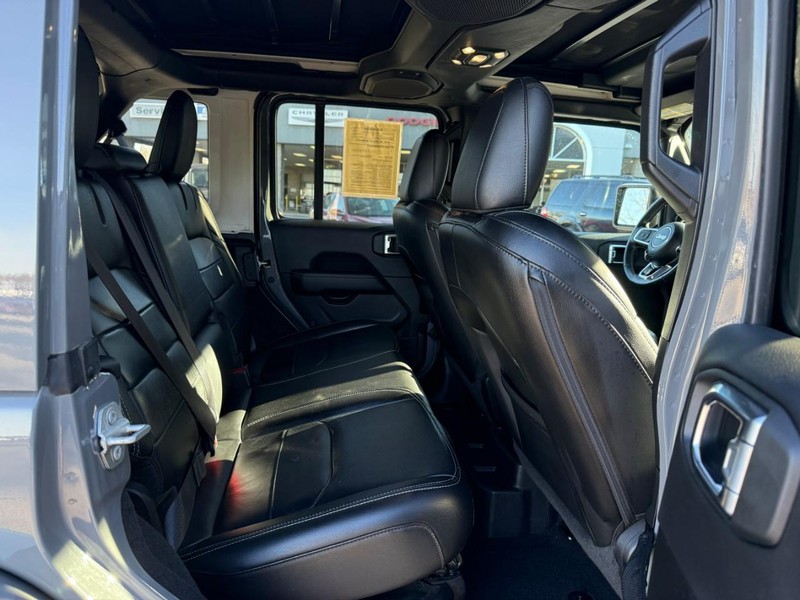 Jeep Wrangler 4xe Vehicle Full-screen Gallery Image 10