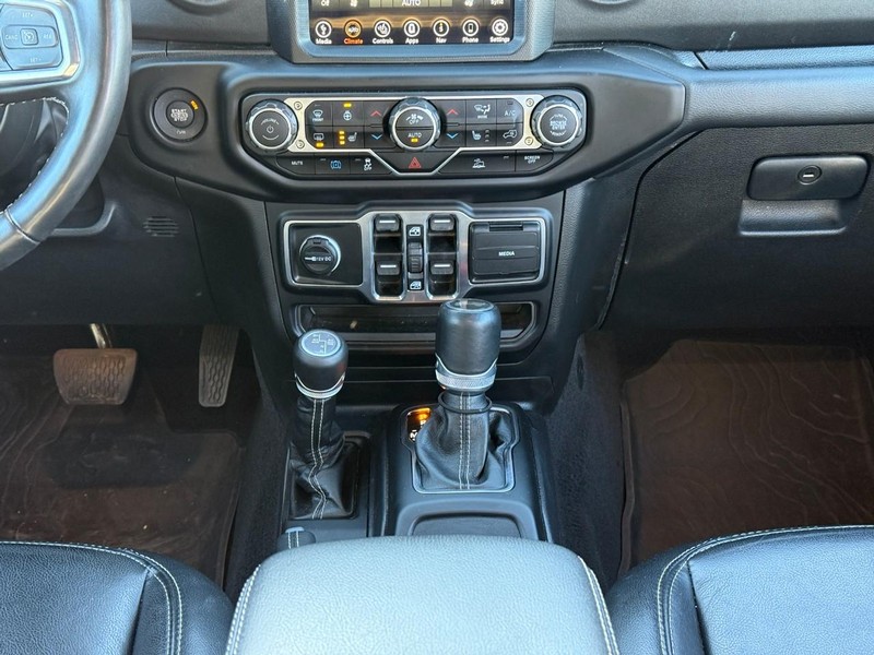 Jeep Wrangler 4xe Vehicle Full-screen Gallery Image 14