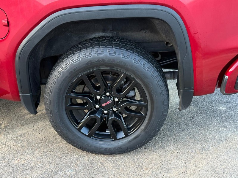 GMC Sierra 1500 Vehicle Full-screen Gallery Image 4