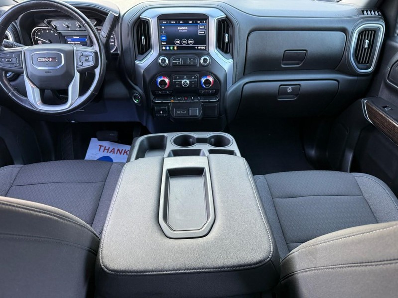 GMC Sierra 1500 Vehicle Full-screen Gallery Image 10