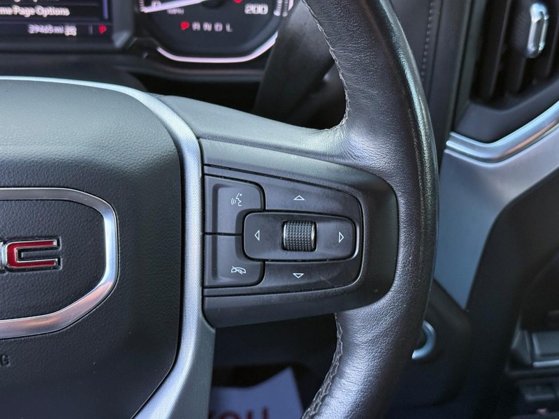 GMC Sierra 1500 Vehicle Full-screen Gallery Image 18