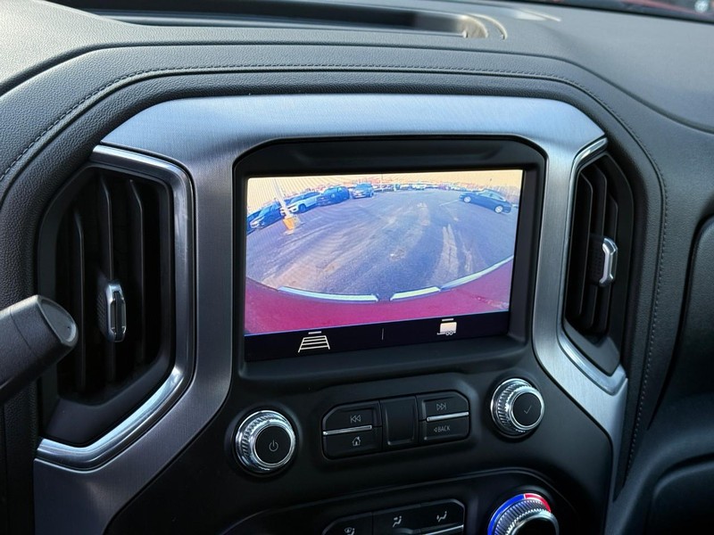 GMC Sierra 1500 Vehicle Full-screen Gallery Image 20