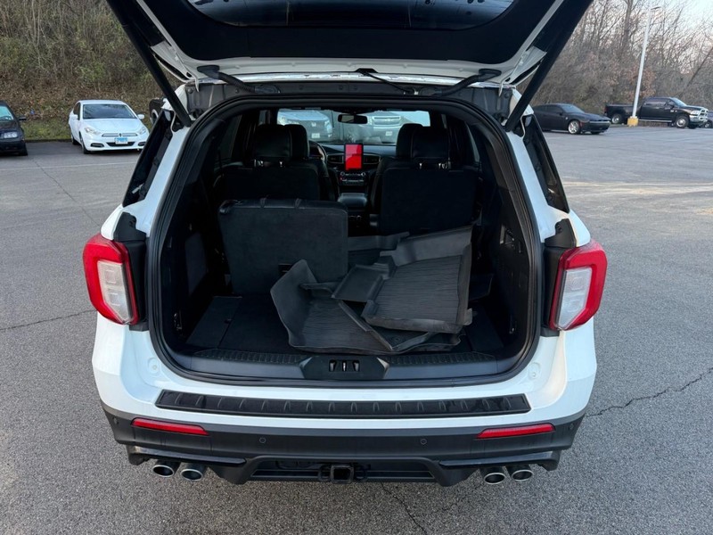 Ford Explorer Vehicle Image 08