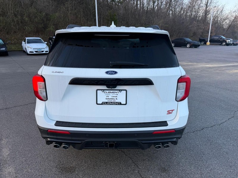 Ford Explorer Vehicle Image 09