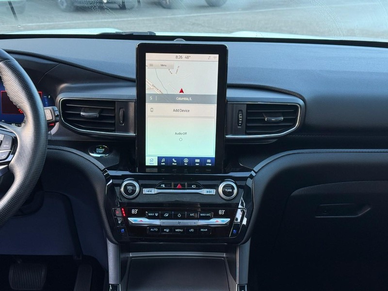 Ford Explorer Vehicle Image 18