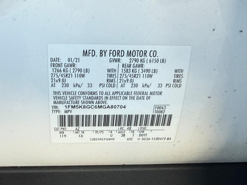 Ford Explorer Vehicle Image 30