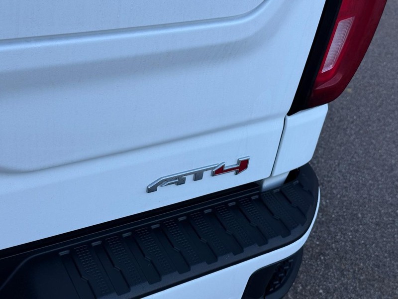 GMC Sierra 1500 Vehicle Image 07