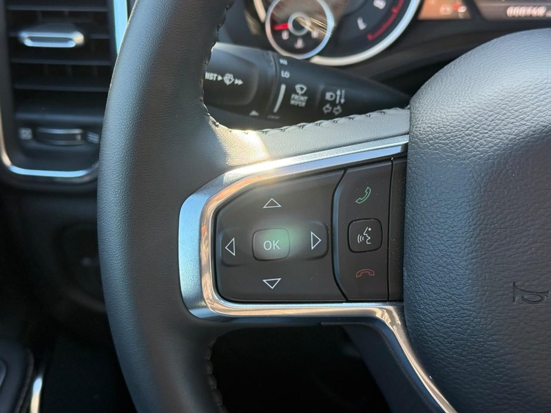 Ram 1500 Vehicle Image 16