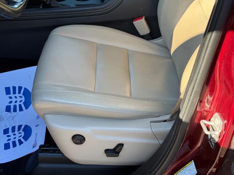 Dodge Durango Vehicle Image 21