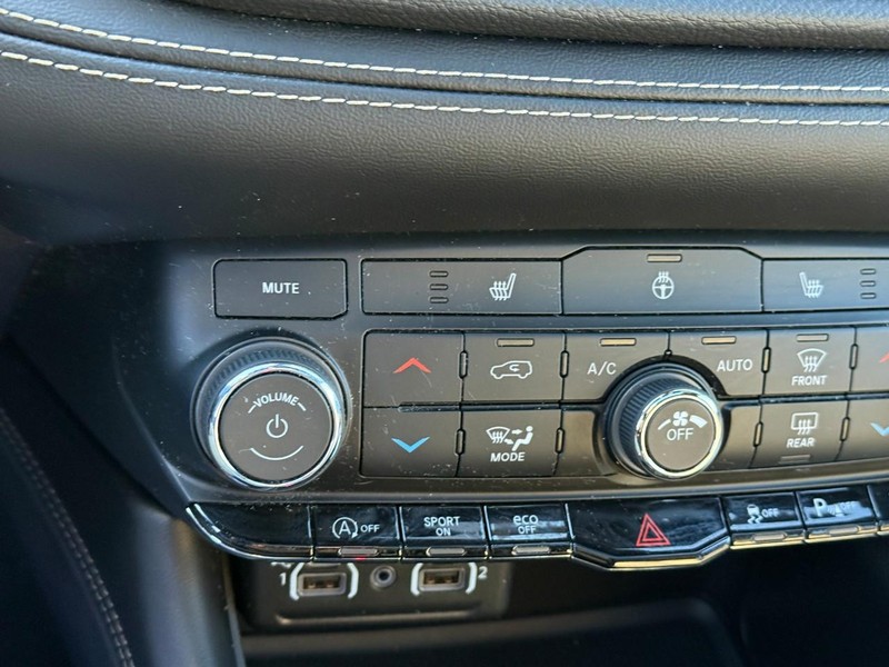 Dodge Durango Vehicle Image 23