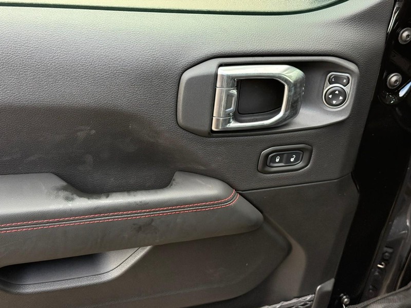 Jeep Wrangler Vehicle Image 08