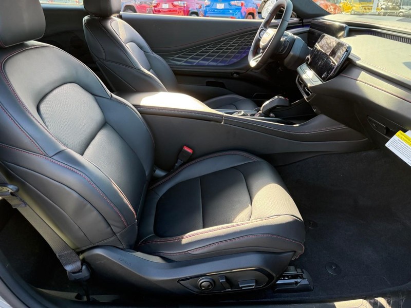 Dodge Charger Vehicle Full-screen Gallery Image 5