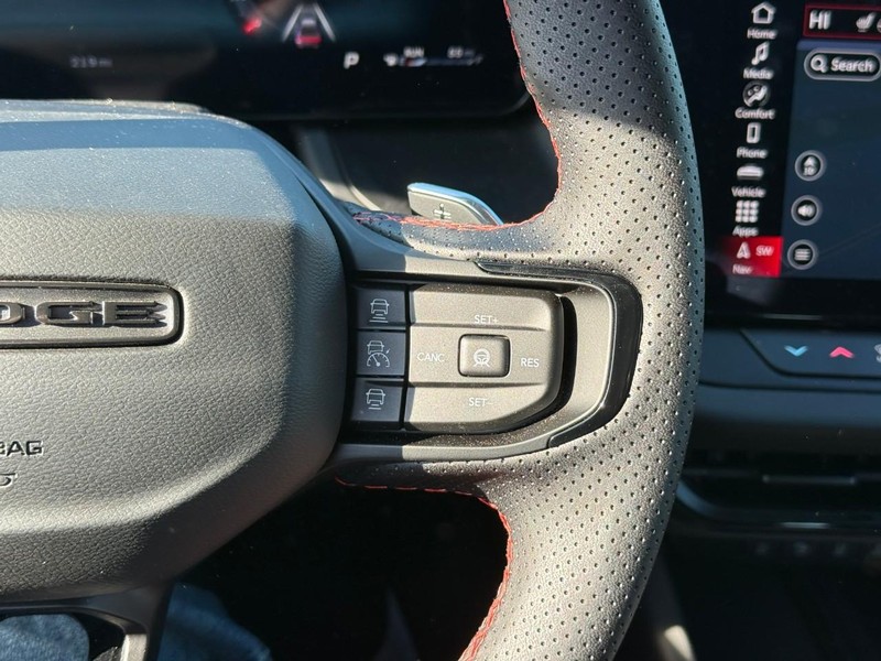 Dodge Charger Vehicle Full-screen Gallery Image 13