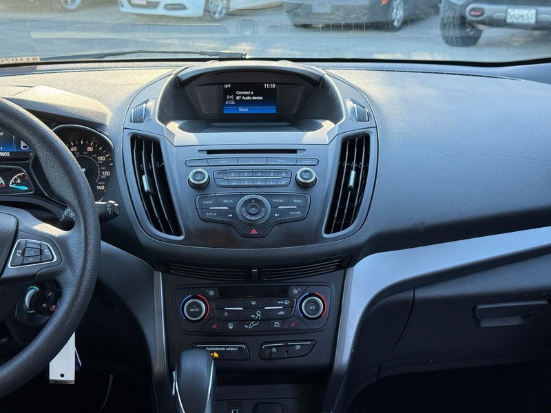 Ford Escape Vehicle Image 17