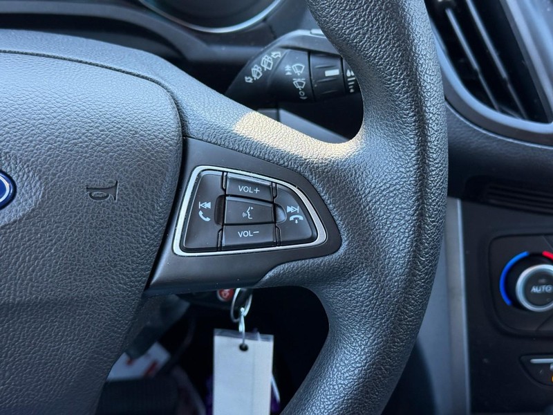 Ford Escape Vehicle Image 24