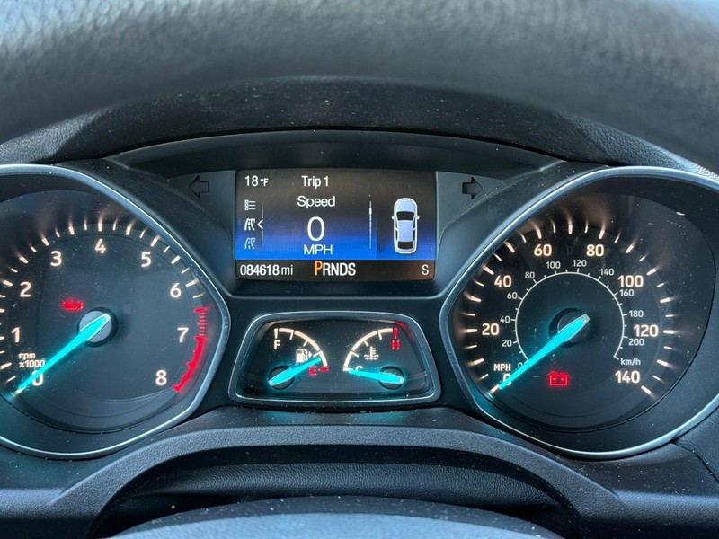 Ford Escape Vehicle Image 25