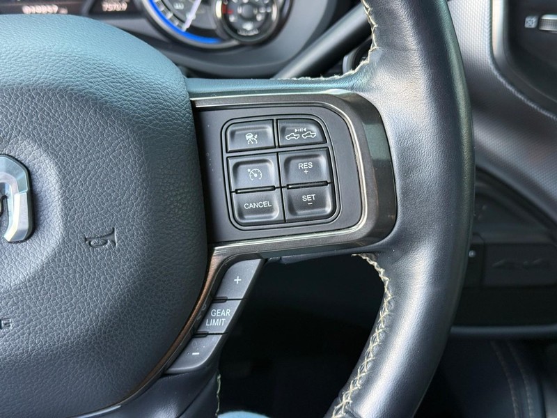 Ram 3500 Vehicle Image 24