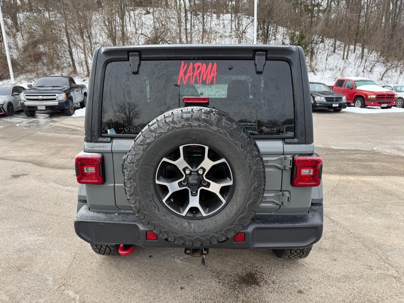 Jeep Wrangler Vehicle Full-screen Gallery Image 6