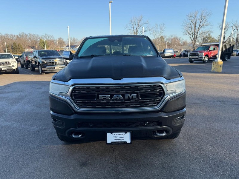 Ram 1500 Vehicle Full-screen Gallery Image 9