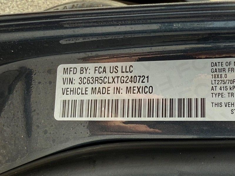 Ram 2500 Vehicle Full-screen Gallery Image 19