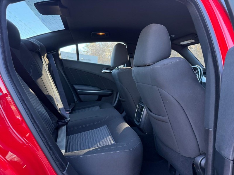 Dodge Charger Vehicle Image 13