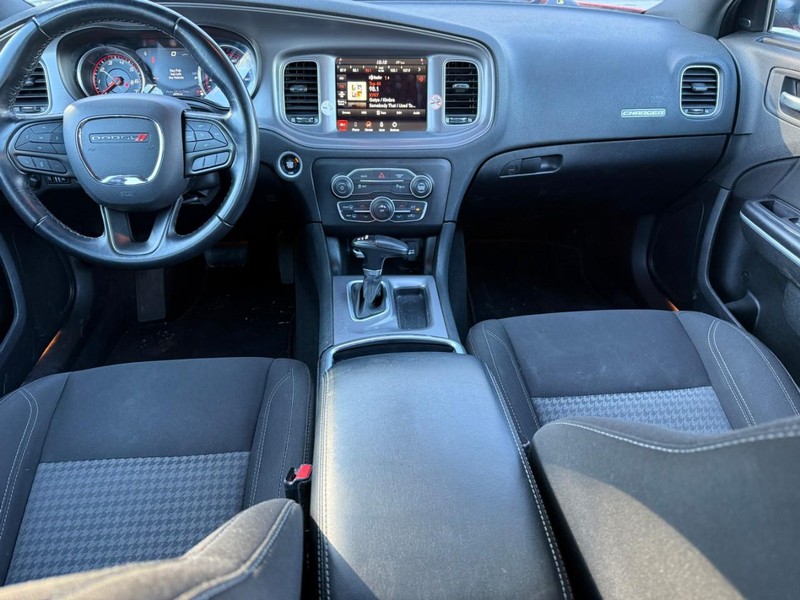 Dodge Charger Vehicle Image 14