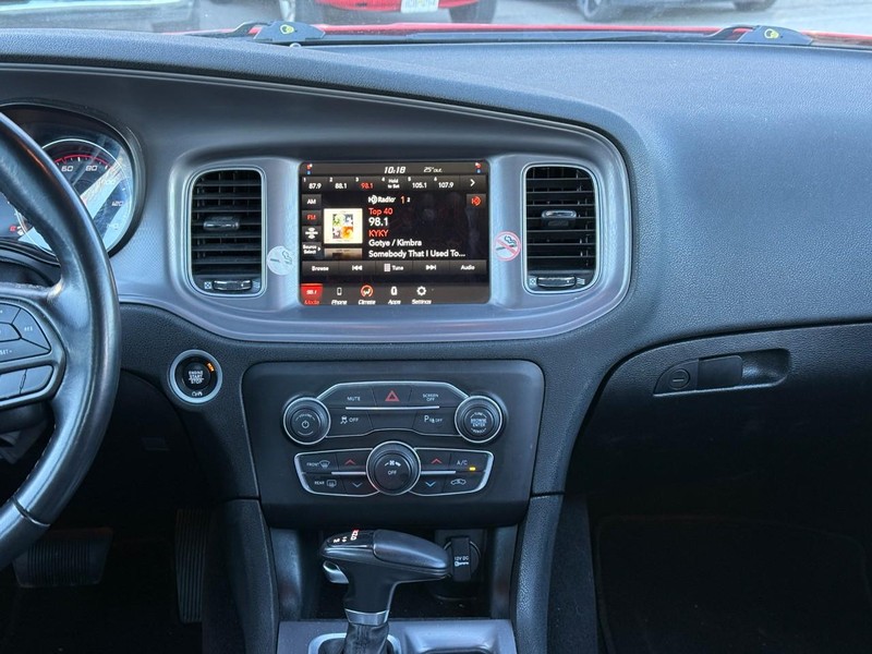 Dodge Charger Vehicle Image 16