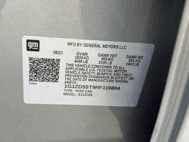 Chevrolet Malibu Vehicle Full-screen Gallery Image 25