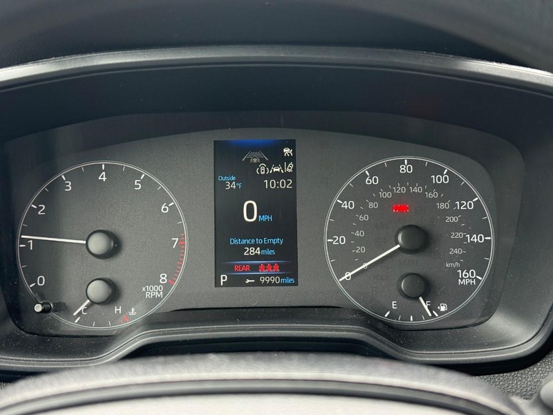 Toyota Corolla Vehicle Image 24