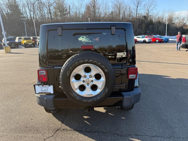 Jeep Wrangler Unlimited Vehicle Full-screen Gallery Image 7