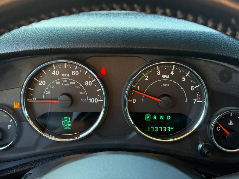 Jeep Wrangler Unlimited Vehicle Full-screen Gallery Image 21