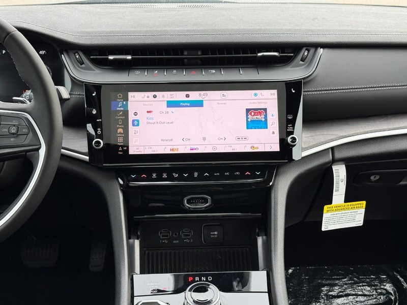 Jeep Grand Cherokee Vehicle Full-screen Gallery Image 8