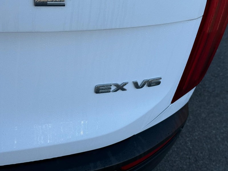 Kia Telluride Vehicle Full-screen Gallery Image 5