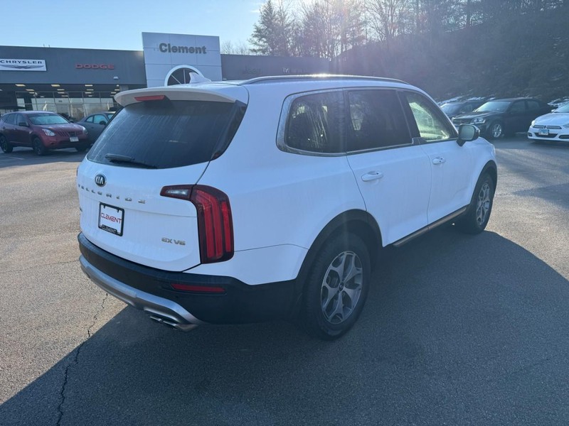 Kia Telluride Vehicle Full-screen Gallery Image 8