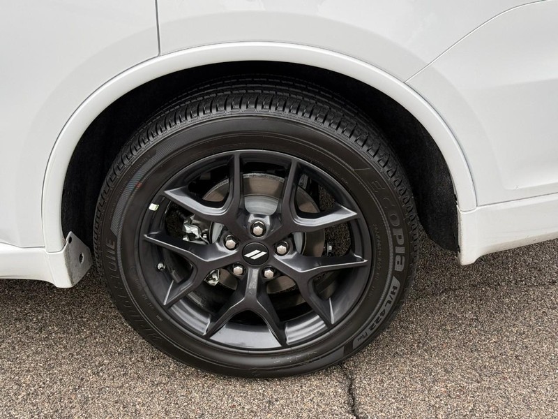 Dodge Durango Vehicle Full-screen Gallery Image 4