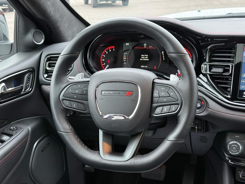 Dodge Durango Vehicle Full-screen Gallery Image 8