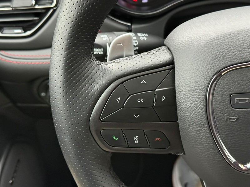 Dodge Durango Vehicle Full-screen Gallery Image 15