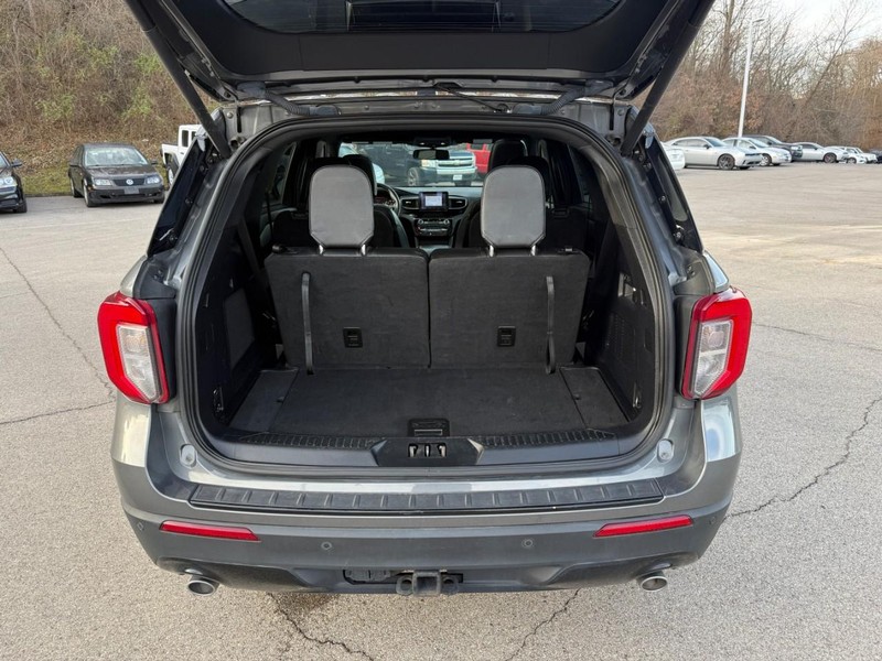 Ford Explorer Vehicle Image 08