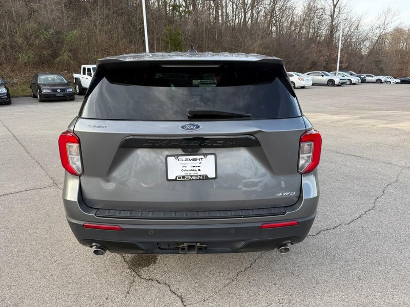 Ford Explorer Vehicle Image 09