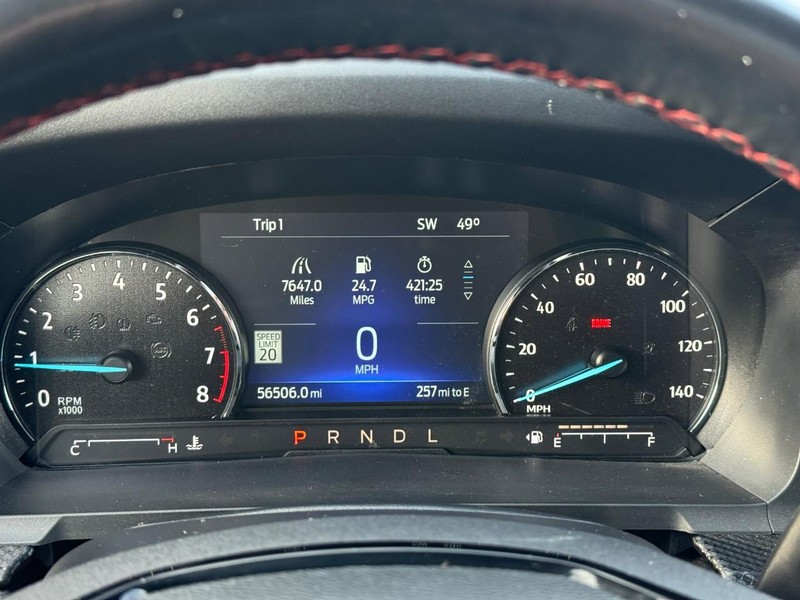 Ford Explorer Vehicle Image 25