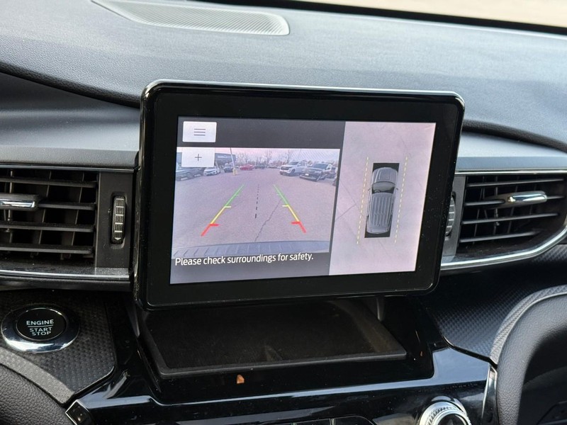 Ford Explorer Vehicle Image 28