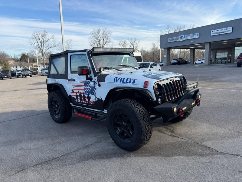 Jeep Wrangler Vehicle Image 11