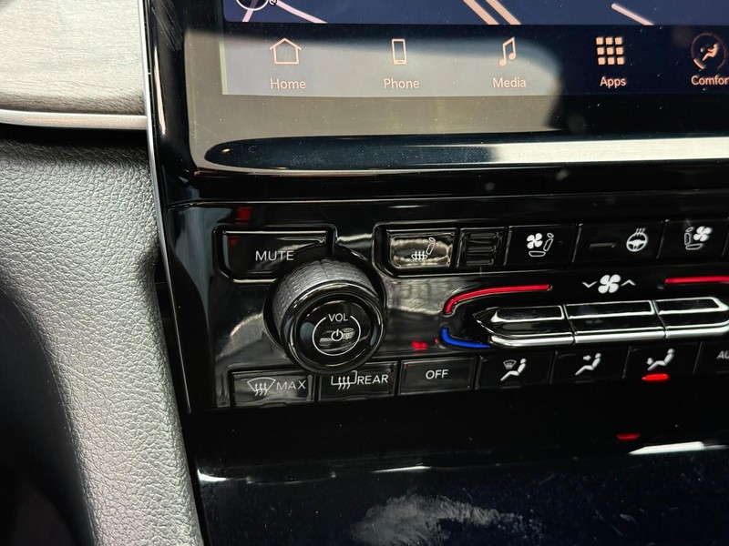 Jeep Grand Cherokee 4xe Vehicle Full-screen Gallery Image 20