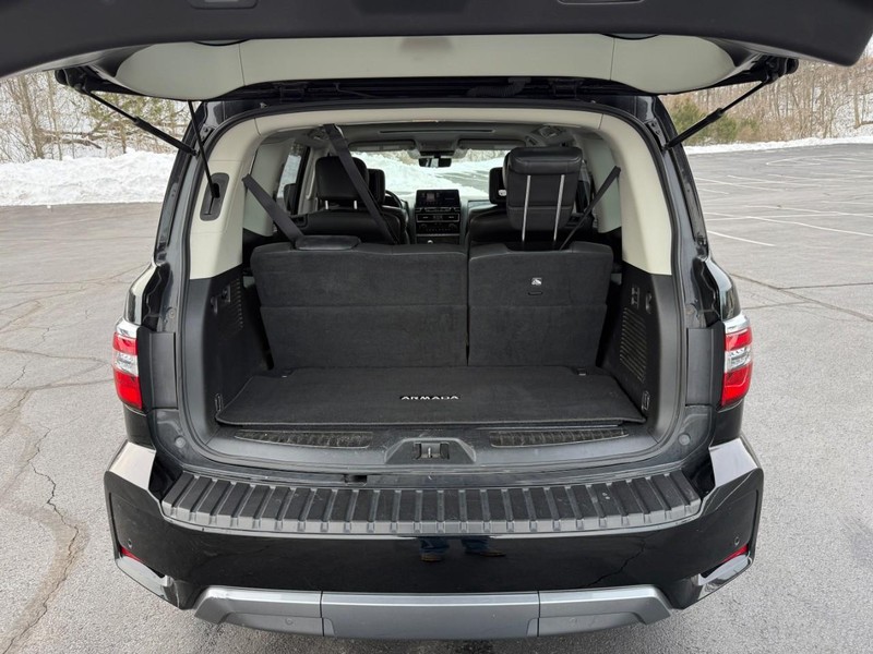 Nissan Armada Vehicle Image 08